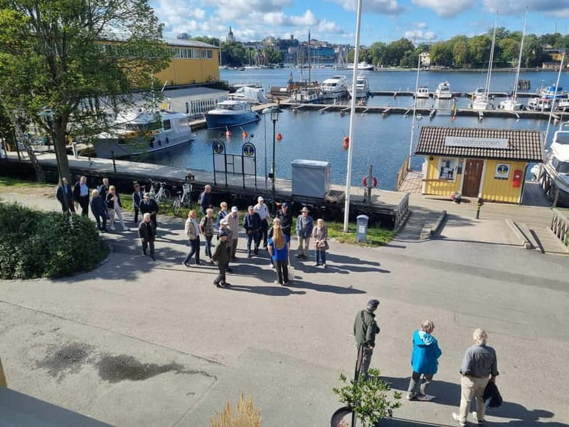 Stockholm: private 3h tour - Old Town, ferry and Vasa museum - Scenic Ferry Ride Through Stockholm’s Archipelago