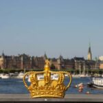 Stockholm: Seaside Stories & Fika  Skeppsholmen Winter Tour - Kastellholmen and Its Historic Citadel