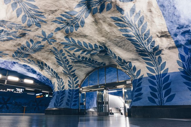 Stockholm: Underground Metro Art Ride with a Local - Encounter Iconic Artworks by Top Swedish Artists