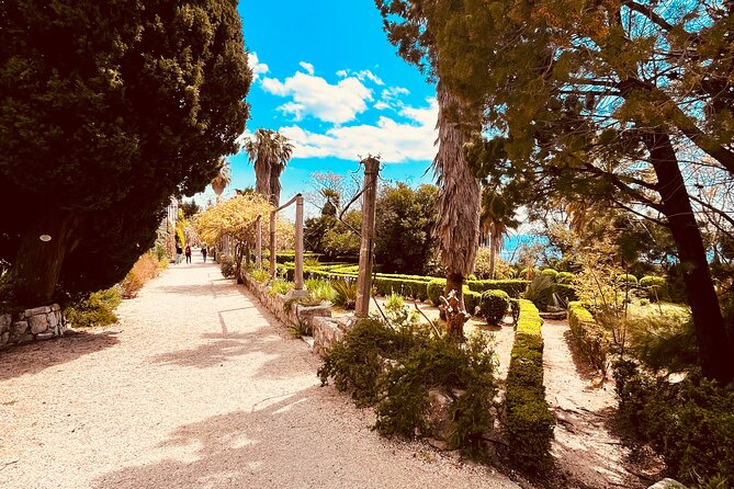 Ston and Peljeac Private Guided Tour From Dubrovnik - Exploring Fortress Kastio from the 14th Century