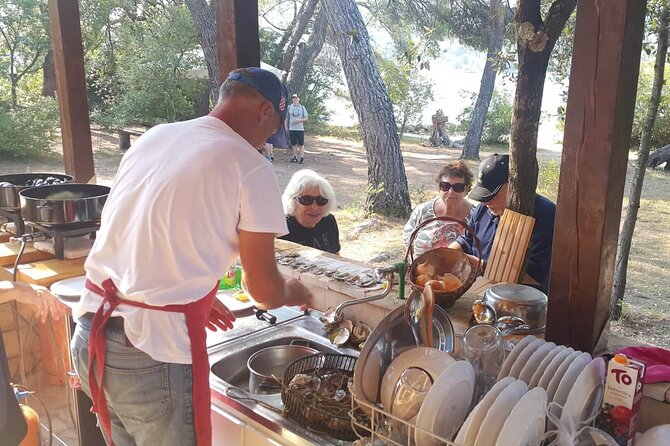 Ston Oysters & Wine Tasting Tour from Dubrovnik - Exploring Mali Ston Bay and Oyster Farm