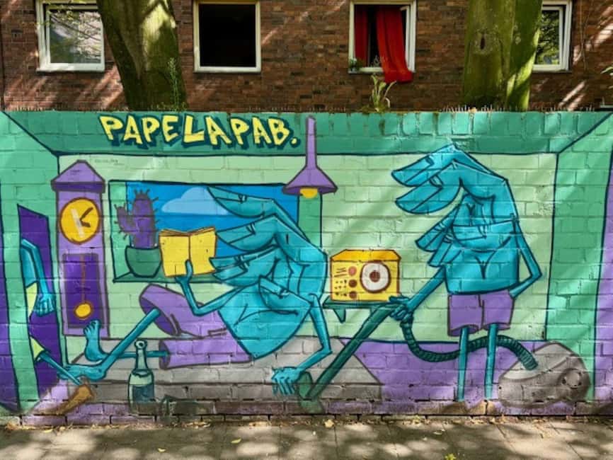 Street Art Guided Tour Severinsviertel - The Guide’s Local Knowledge and Storytelling Style