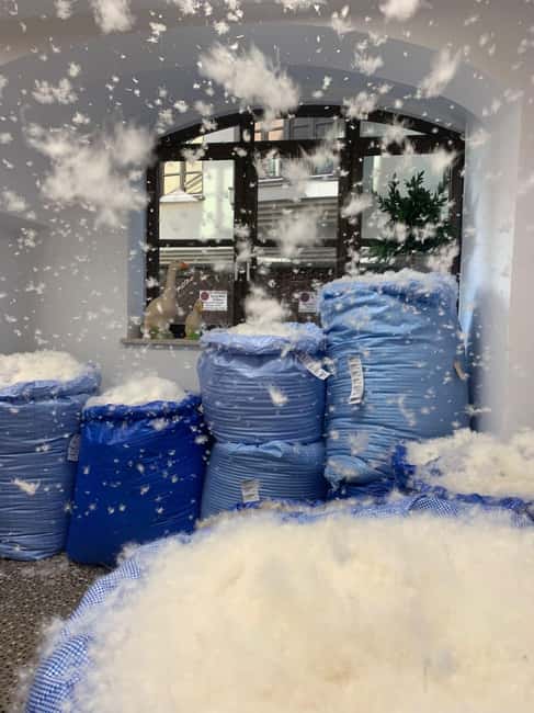 Stuff YOUR own pillow at Betten Huber in Augsburg - Exploring Augsburg’s Pillow and Blanket Heritage Since 1890