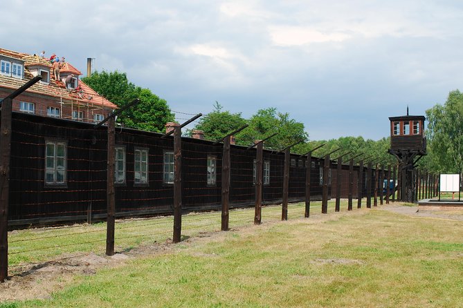 Stutthof Concentration Camp: Private Guided Tour with Transport - Exploring the Grounds and Exhibitions