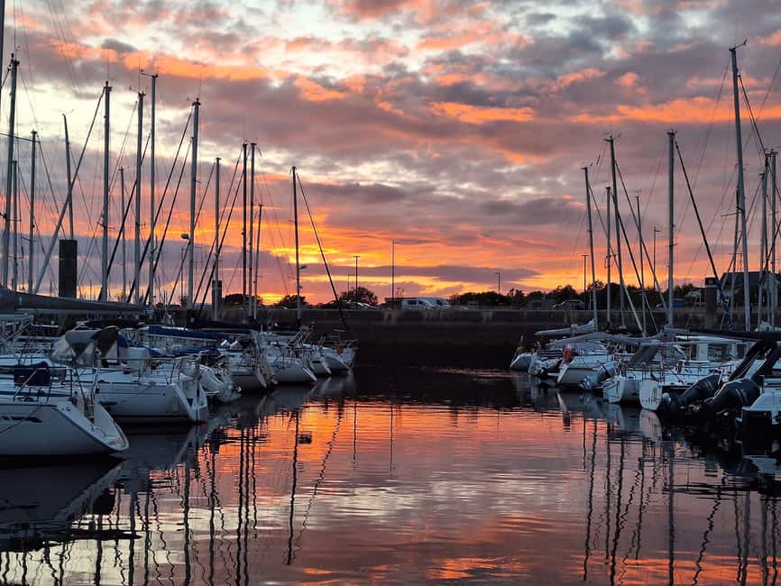 SUN SET APERO BOAT TOUR - Making a Stop for Aperitif at Anchor or on a Buoy