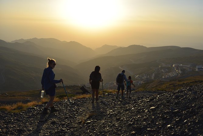 Sunset at 2,500m in Sierra Nevada - Discover the Sunset at 2,500m in Sierra Nevada for an Unmatched Natural Spectacle