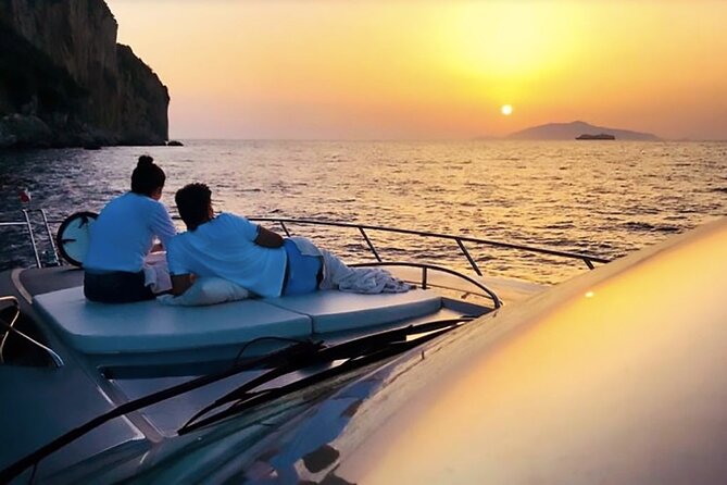 Sunset boat tour of the Amalfi Coast - Logistics and Practical Tips