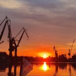 Sunset on the Shipyard and Old Town Evening Cruise - Exploring Olowianka Island and Granary Islands Maritime Heritage