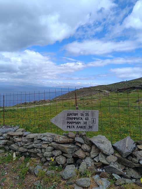 Syros: Hiking exploration in the untouched Apano Meria - Starting Point in Kambos for an Authentic Northern Syros Experience