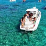 Tailor-made luxury tour aboard the yacht "Princess J III" in La Maddalena - Onboard Service: A Dedicated Team for a Seamless Day