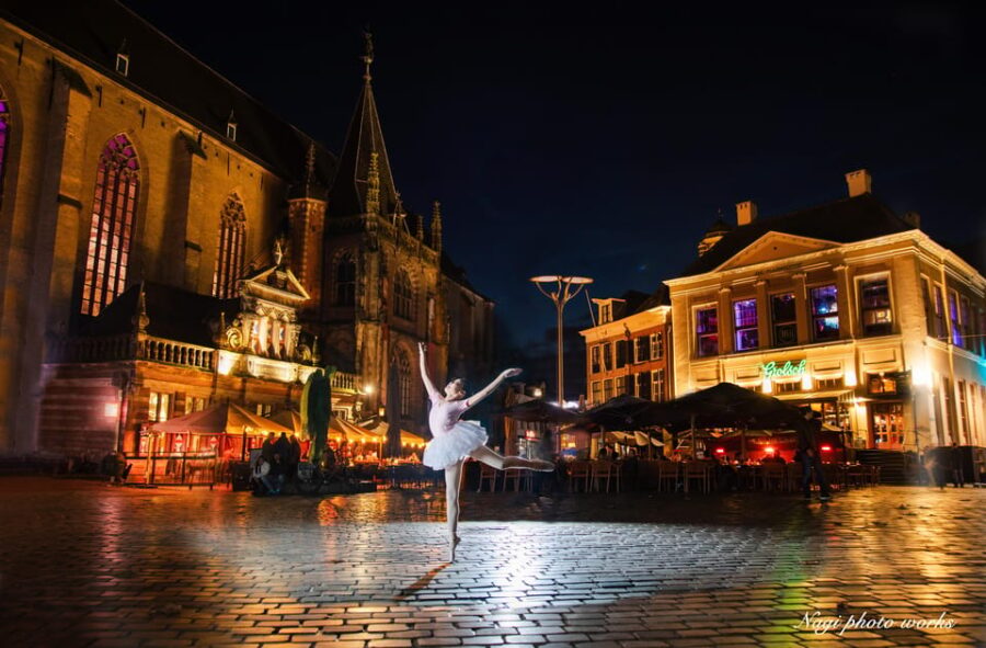 Take photographs of advertising posters with family photos - The Unique Concept of Advertising-Style Family Photos