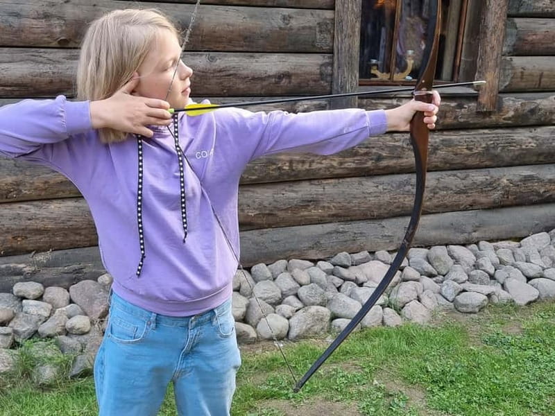 Tallinn: Beginner Archery Class with Transfer - Exploring the History of Archery and Bows in Tallinn