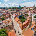 Tallinn: Insta-Perfect Walk with a Local - Starting at the Black Angus Sculpture for a Scenic Introduction