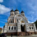 Tallinn: Old Town Evening Walking Tour with Organ Concert - Exploring Old Market Square and the Church of St. Nicholas