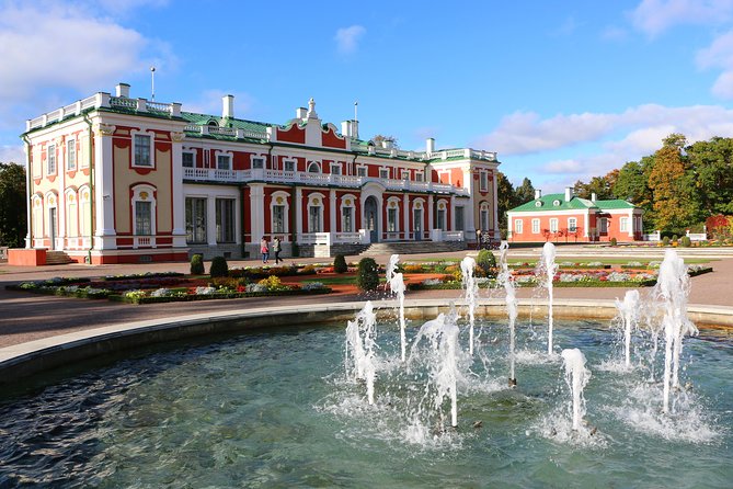 Tallinn Top Attractions and Viimsi Open Air Museum - Kadriorg Palace and Park: A Tsarist Landmark