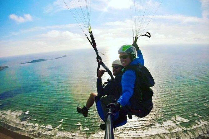 Tandem Paragliding Experience in the Brecon Beacons - Soaring Over Mountain Ridges and Thermal Flying Conditions