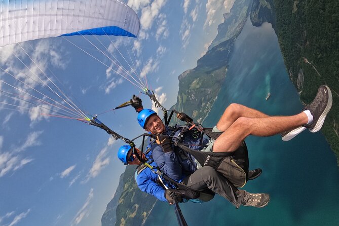 Tandem Paragliding Flight in the Lucerne Region - What You See During Your Flight Over Lake Lucerne
