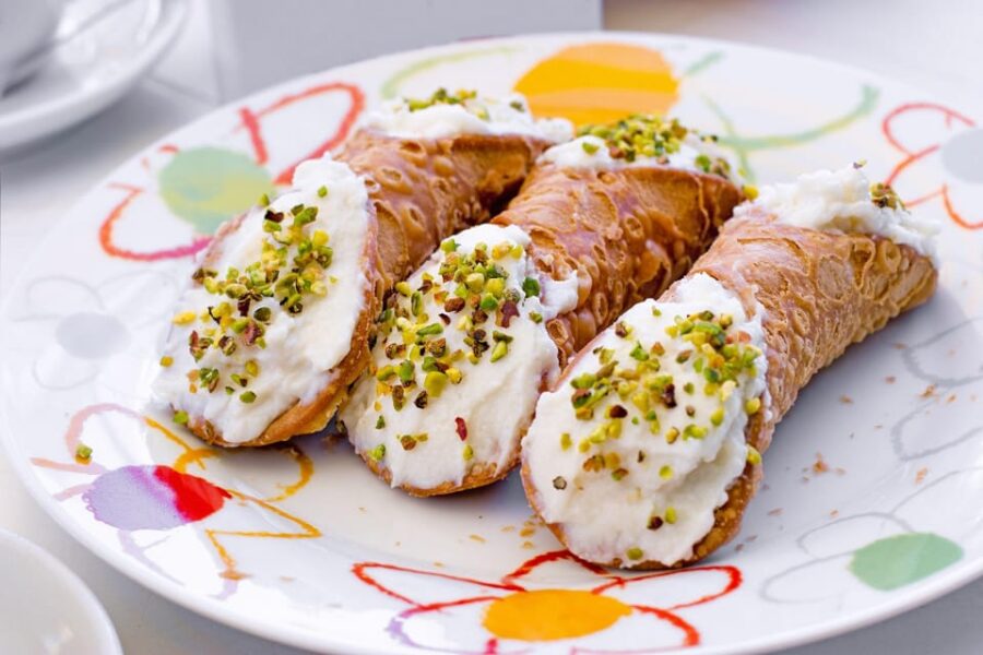 Taormina: Cannoli Making Class - Starting Point at Porta Messina in Taormina