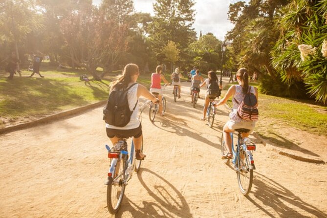 Tapas Bike Tour Barcelona - The Scenic Route: From Parc de la Ciutadella to Port Vell