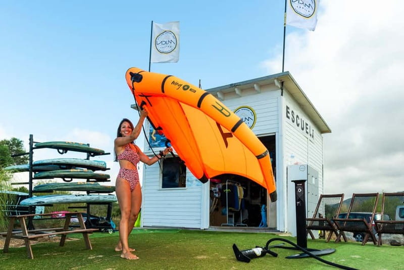 Tarifa, Cadiz: Wingfoil lessons for all levels. Children and adults - Convenient Meeting Point at Valdevaqueros Beach