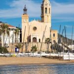 Tarragona & Sitges Small Group Full-Day Tour - Arriving in Sitges and Enjoying the Beach Scene