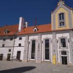 Taste the history and present of beer in eský Krumlov - Exploring Cesky Krumlov’s Old Town and Meeting Point