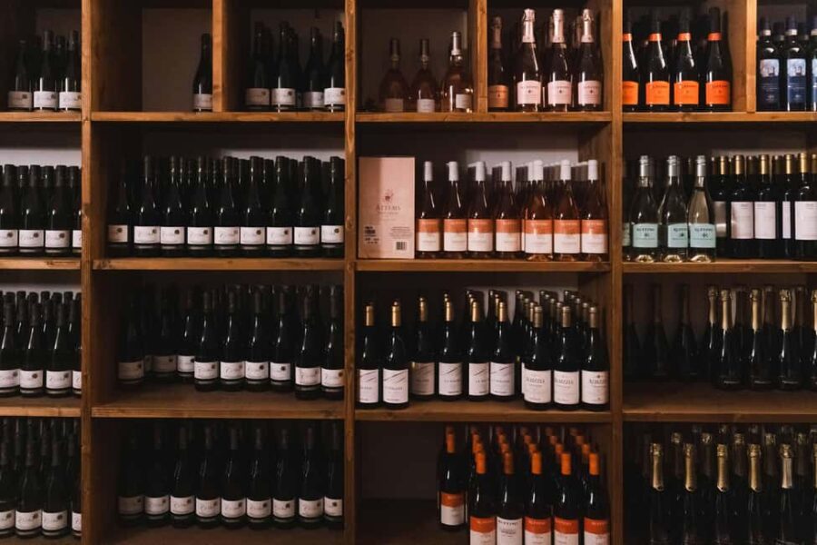 Taverna dei Servi Florence: Traditional Tuscan wine tasting - The Location: A Historic Florence Venue