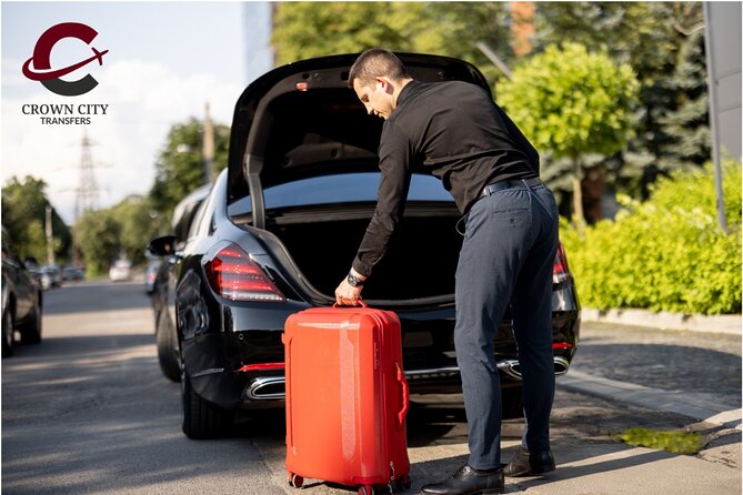 Taxi Heathrow Airport To or From London (standard car) - Capacity and Luggage Considerations for Comfort