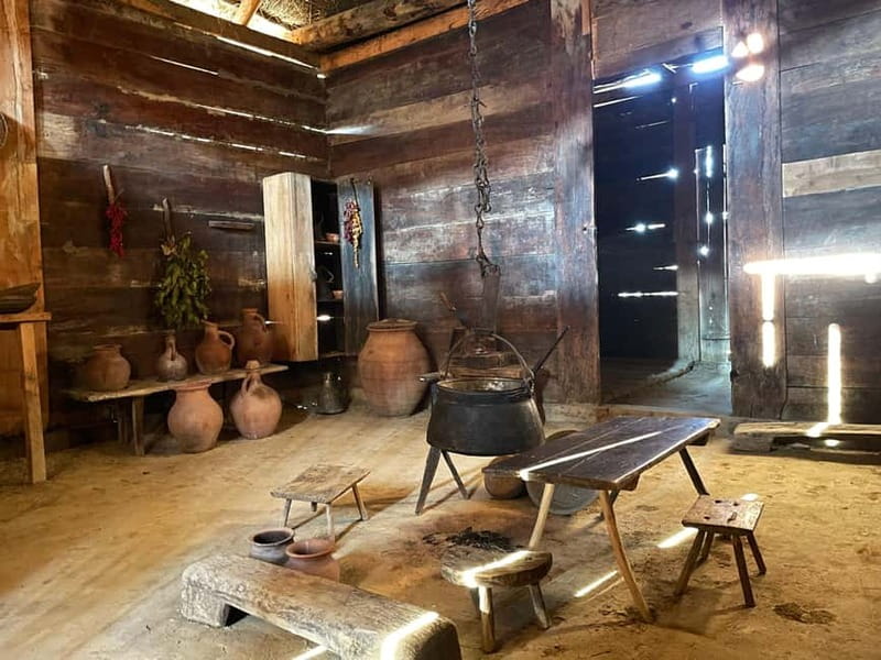 Tbilisi: 12 Regions of Georgia - Tour with Round Transfers - Discover the Traditional Houses and Buildings from Georgia’s Regions