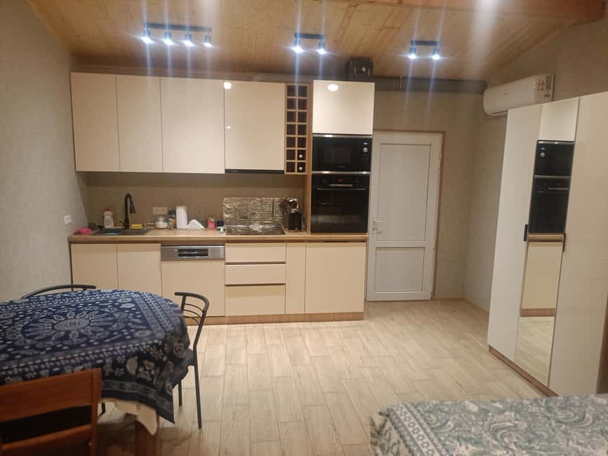 Tbilisi: 2-Day Kakheti Wine & Culture Tour with Stay - Exploring Kakheti’s Heart: Telavi’s Local Bazaar