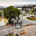 Tbilisi: Guided Tour to the Top 10 Sightseeing Attractions - Exploring the Bridge of Peace and the Old Town