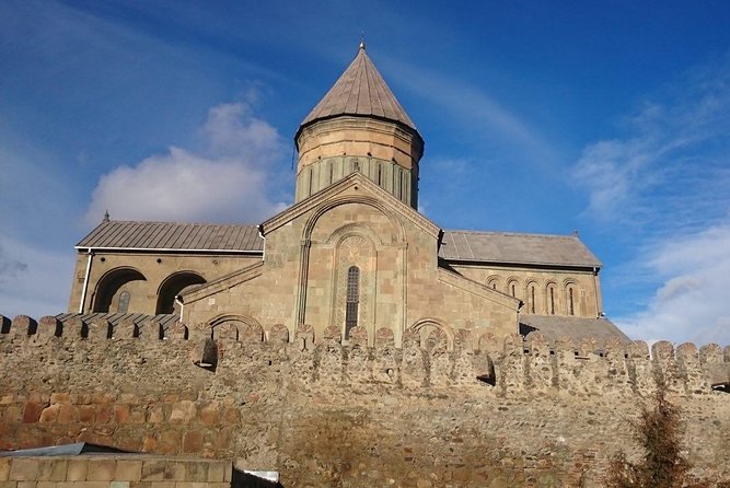 Tbilisi & Mtskheta bus tour hop on hop off - Exploring Metekhi Cathedral and Old Town’s Heart