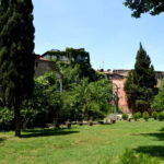 Tbilisi: Mystical Sololaki District and Vera Cemetery Tour - Starting Point and Tour Duration in Tbilisi