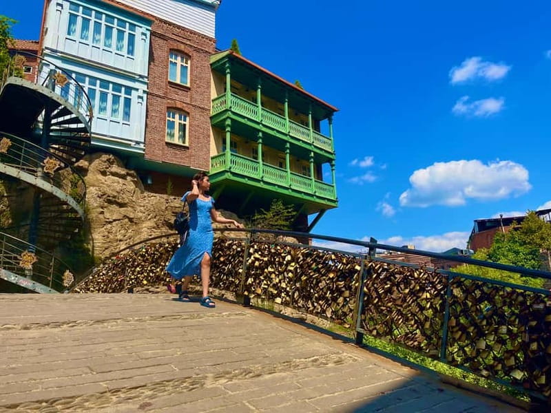 Tbilisi: Old & New City Guided Tour with 15 Tastings & Wine - Tasting Georgian Cuisine at the Heart of the City