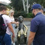 Tbilisi: Private Old City Walking Tour with Wine Tasting - Strolling Through Jan Shardeni Street and Wine Tasting