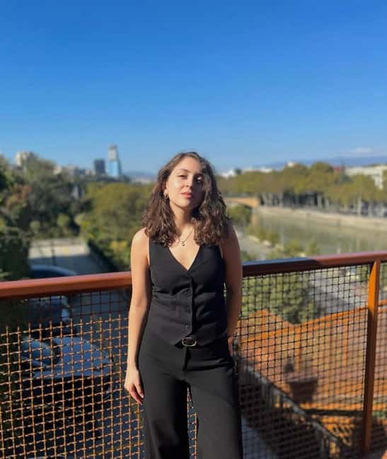 Tbilisi: Private Photoshoot and Walking Tour - Scenic Views, Boat Cruises, and Sunset Photos in Old Tbilisi