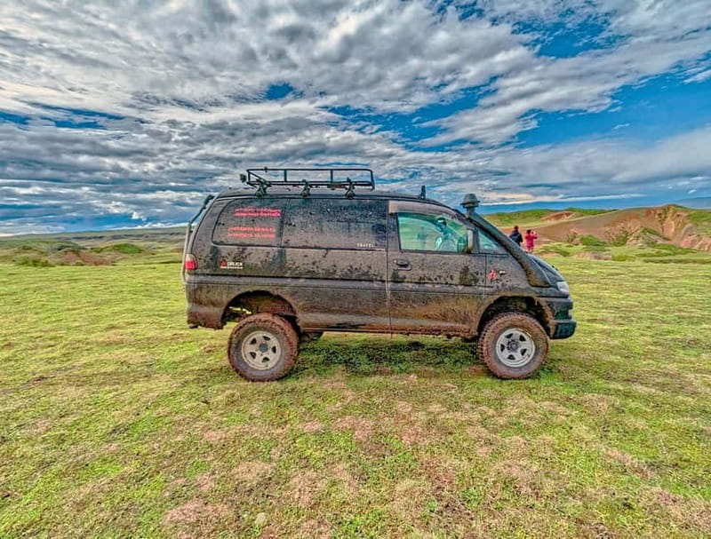 Tbilisi: Real Adventure  Gareja & Rainbow Desert 4x4 + Hike - Exploring Georgia’s Historic Monasteries in the Wilderness