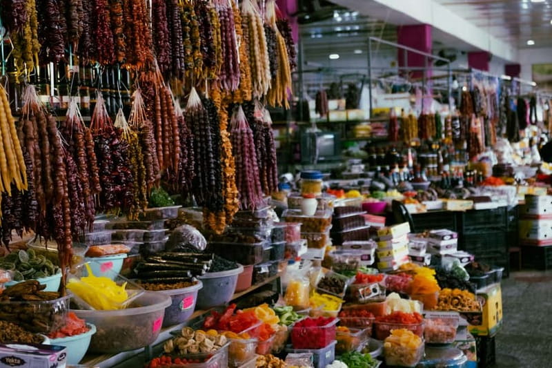 Tbilisi: Street Art & Dezerter Bazaar Tour w/ Tastings - Starting Point and Tour Logistics