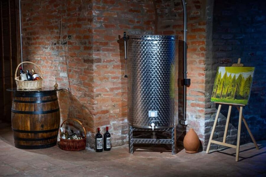 Tbilisi: Wine Tasting with Georgian Snacks and Sommelier - Sampling Seven Exclusive Wines