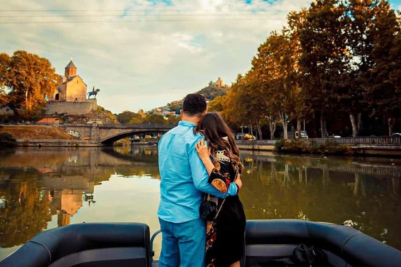 tbilisi:cityseeghting cruize on river - Starting Point at Dzveli Tbilisi Near the Peace Bridge