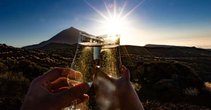 Teide: Guided Sunset & Stargazing Tour by Night with Dinner - Exploring Mount Teide National Park with Multiple Stops