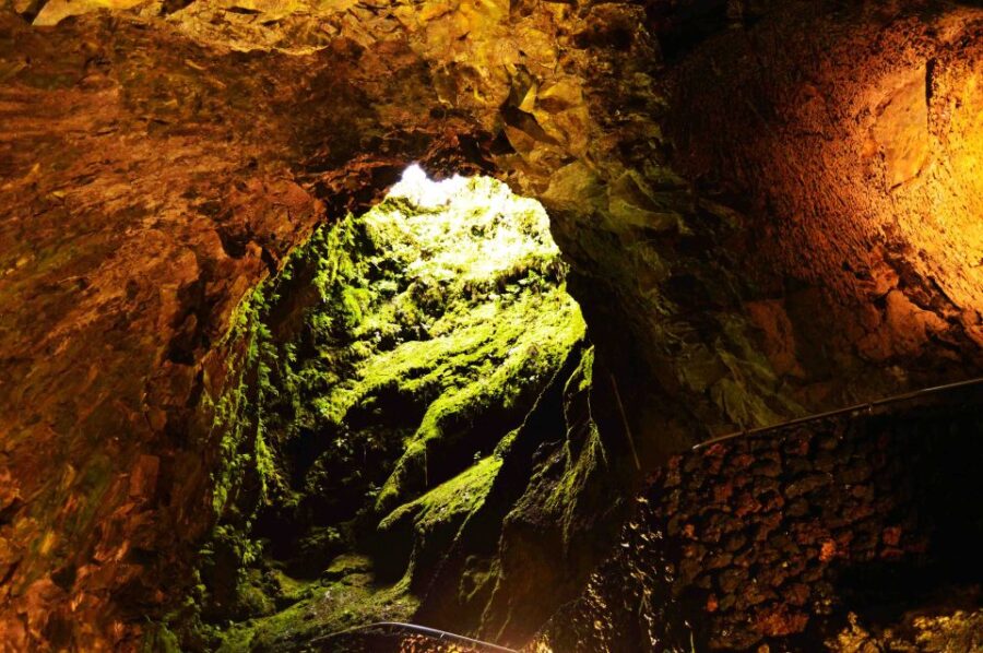 Terceira Island: Caves and Craters Tour - Visiting the Gruta do Natal Lava Tube