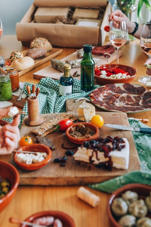 The 10 tasting of Benidorm walking experience - Starting at the Heart of Benidorm Market