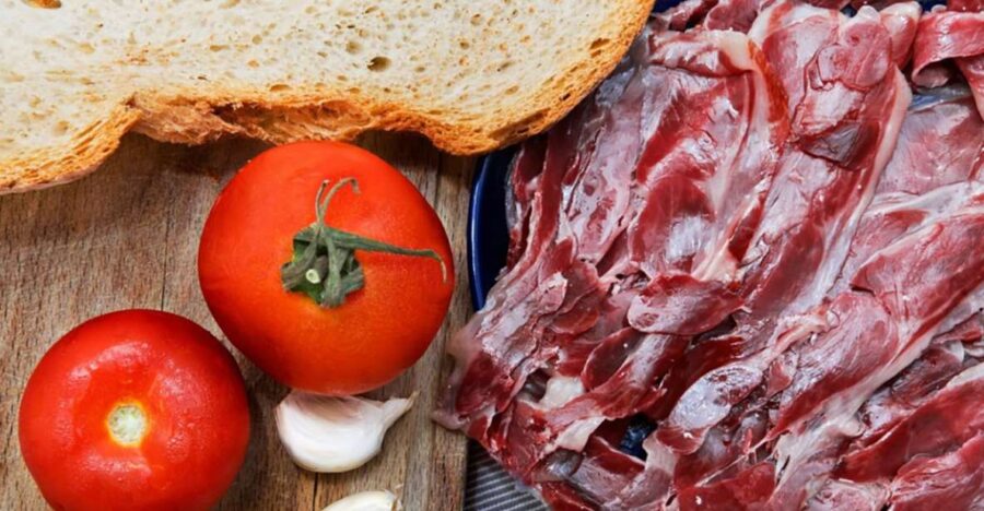 The 11 Tastings of Girona small-group tour and dinner - Starting Point at Plaça de la Independència