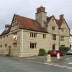 The Alternative Shakespeare Tour + 3 Course Carvery - Visiting Welford-on-Avon and Other Historic Villages