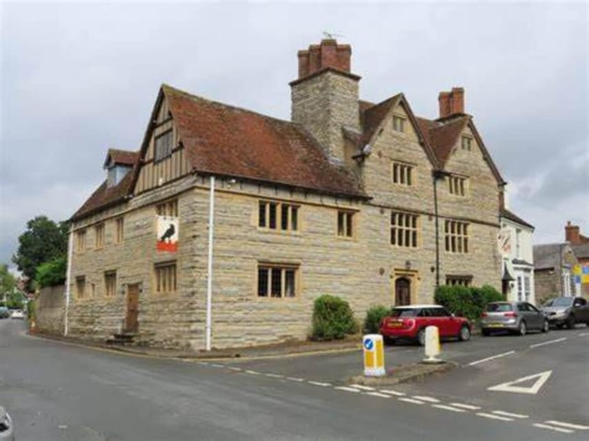 The Alternative Shakespeare Tour + 3 Course Carvery - Visiting Welford-on-Avon and Other Historic Villages