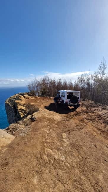 THE AMAZING OFF ROAD BBQ PICNIC CABLE CAB TOUR - The Off-Road Jeep Adventure Through Madeira’s Landscapes