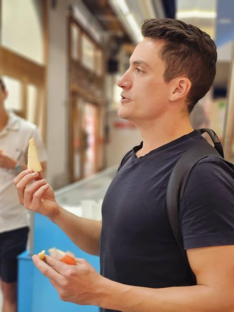 The Barcelona La Boqueria and Sant Antoni Markets Adventure - Starting Point at Font de Canaletes in La Rambla