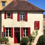 The Basilica of Vézelay unveiled - Unique Light Effects and Sculptures Visible Only on Certain Days