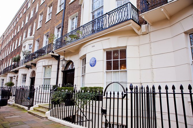 The Beatles Magical History Black Taxi Tour London - Delving into Londons Swinging Sixties on Carnaby Street